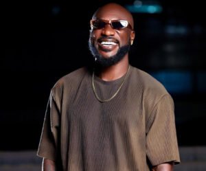 Kwabena Kwabena Calls Out FDA after Finding Discolored Sachet Water From Same Bag 