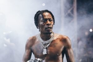 Shatta Wale Writes Open Letter To President Mahama Over Social Media Abuse